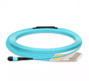 8-24 फाइबर्स MTP-12 LC/SC/FC/ST OM3 50/125 MM US Conec MTP Elite ब्रेकआउट केबल
